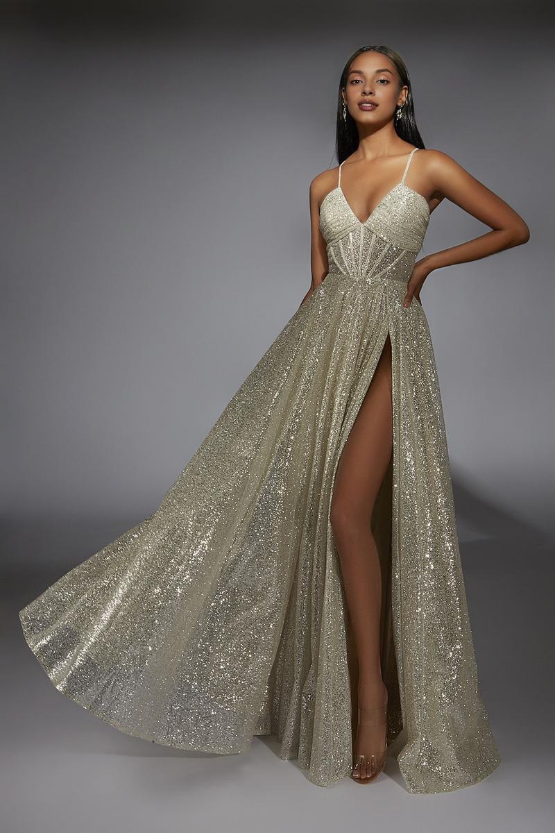 Robe de soirée luxueuse Weitese à bretelles spaghetti et col en V, coupe trapèze/princesse, longueur au sol, scintillante et brillante, dos nu